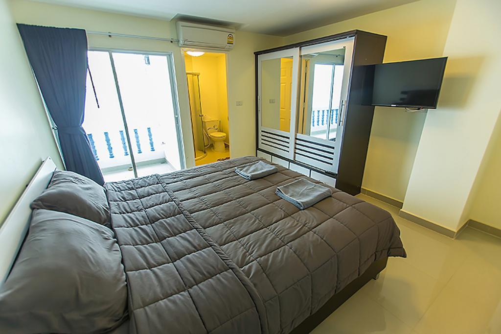 Ruamchok Ocean View Apartment Pattaya Exterior photo
