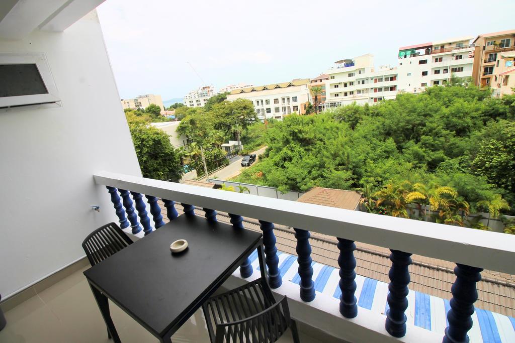 Ruamchok Ocean View Apartment Pattaya Room photo